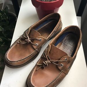 Sperry leather boat shoes